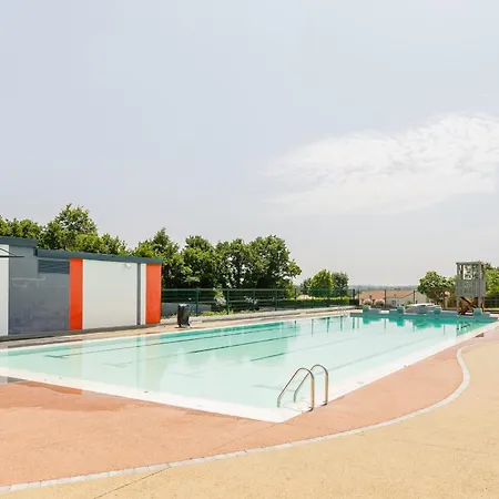 23 - L'hirondelle - Village Сasa de vacaciones *